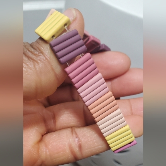 4/$20 Multicolor Beaded Stretch Bracelet. 🌴 - Picture 5 of 5